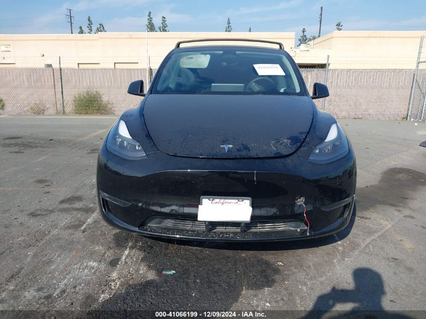 2022 Tesla Model Y Performance Dual Motor All-Wheel Drive VIN: 7SAYGDEF6NF492659 Lot: 41066199