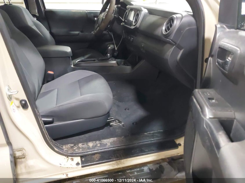 2019 TOYOTA TACOMA VIN: 3TMCZ5AN8KM280079