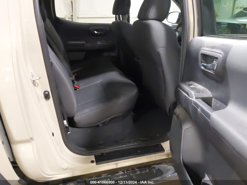 2019 TOYOTA TACOMA VIN: 3TMCZ5AN8KM280079