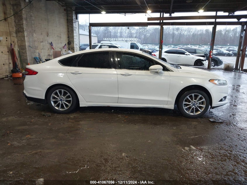2017 FORD FUSION VIN: 3FA6P0HD1HR241161