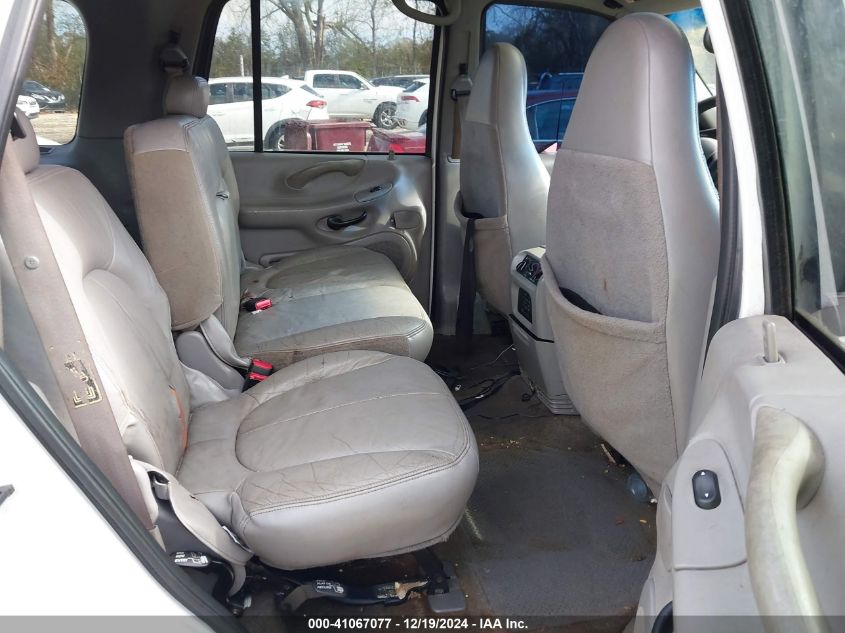 2001 Ford Expedition Eddie Bauer VIN: 1FMRU17W31LA94043 Lot: 41067077