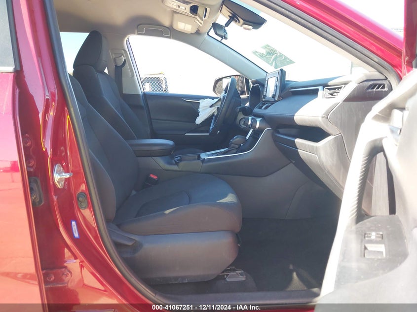 2019 TOYOTA RAV4 LE - 2T3H1RFV8KW048836