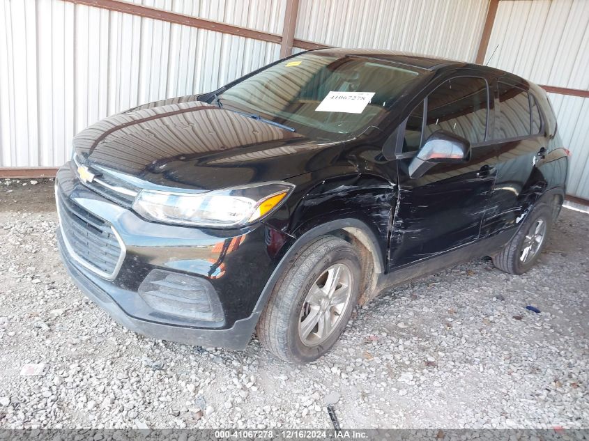 VIN 3GNCJKSB3KL213560 2019 Chevrolet Trax, LS no.2