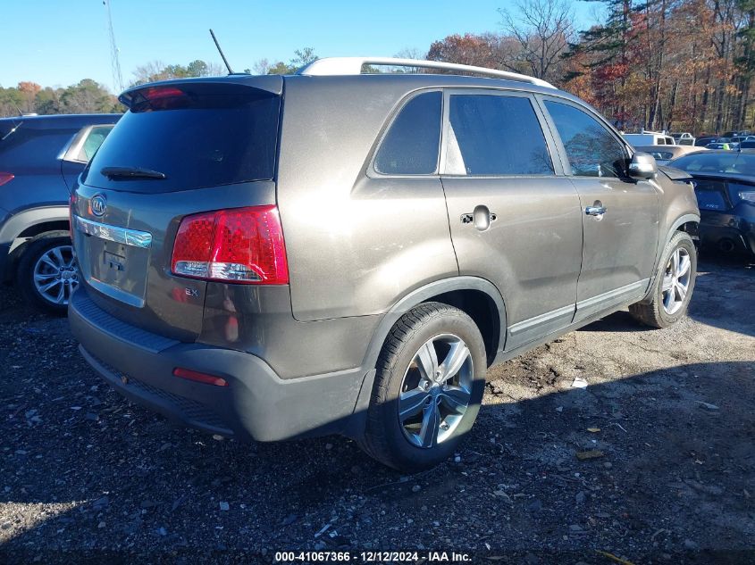 VIN 5XYKU4A63DG406782 2013 KIA Sorento, EX no.4