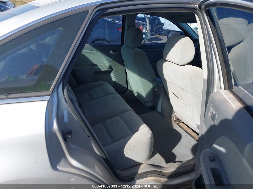 2007 FORD FIVE HUNDRED VIN: 1FAHP27107G164056
