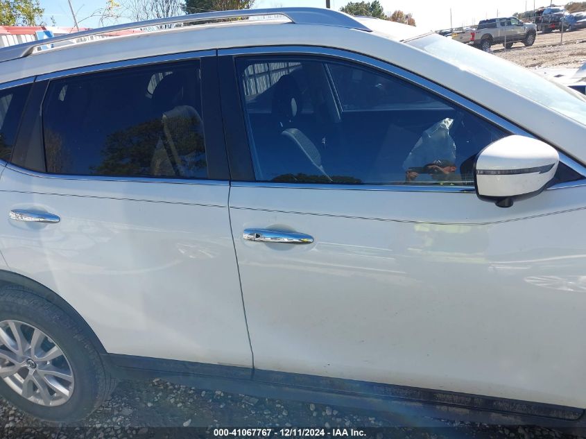 VIN JN8AT2MT9HW143652 2017 Nissan Rogue, SV no.13