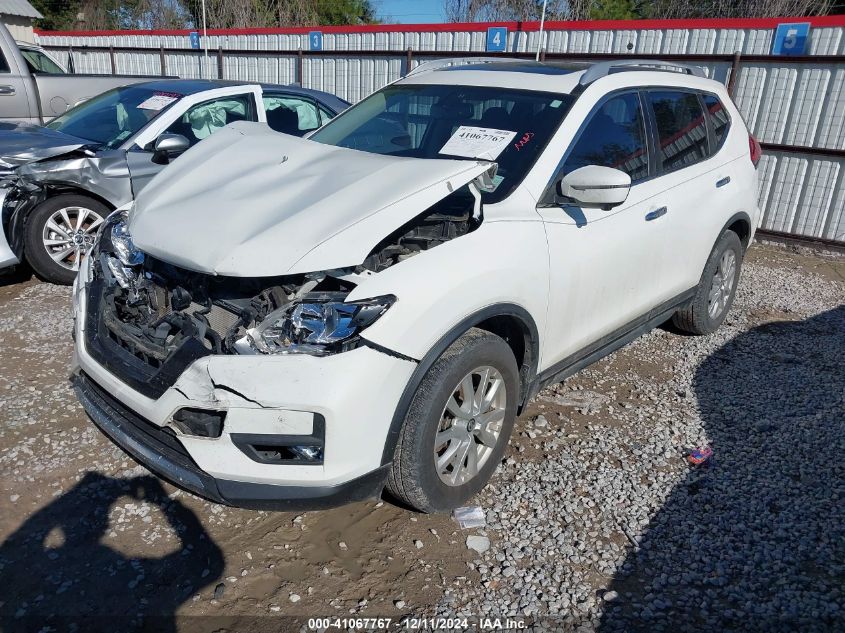 VIN JN8AT2MT9HW143652 2017 Nissan Rogue, SV no.2