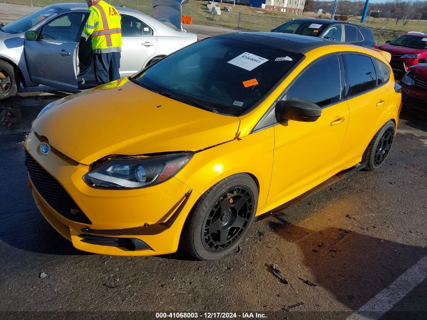 VIN 1FADP3L9XDL364655 2013 Ford Focus St no.2