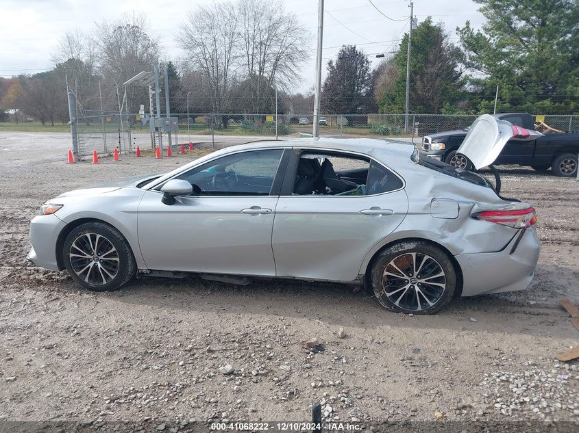 2018 TOYOTA CAMRY VIN: 4T1B11HK2JU564756