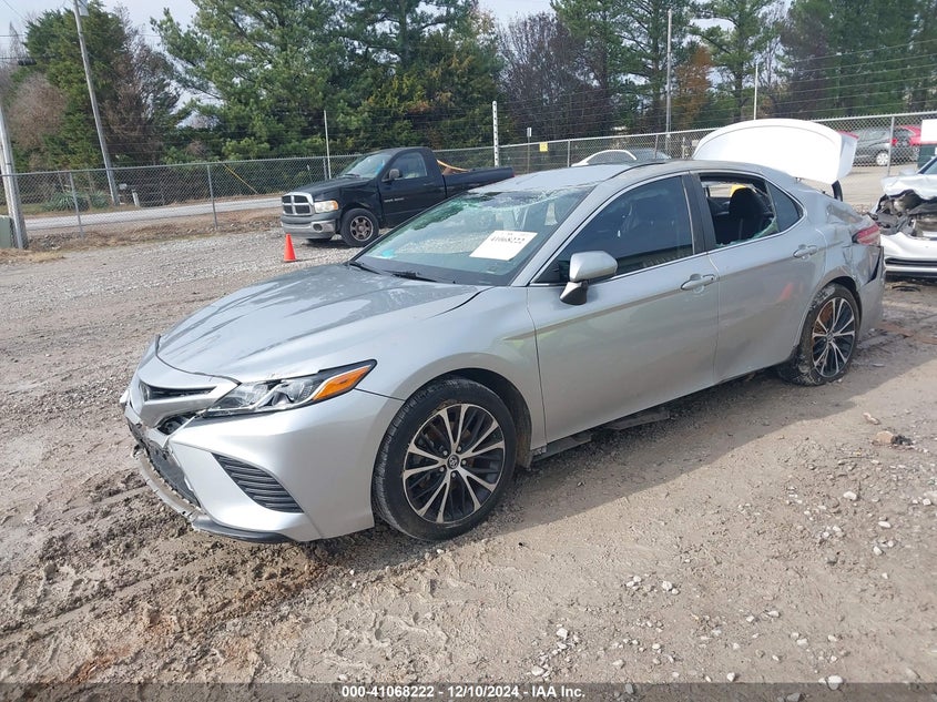 2018 TOYOTA CAMRY VIN: 4T1B11HK2JU564756