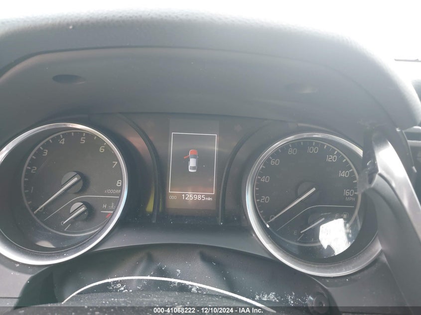 2018 TOYOTA CAMRY VIN: 4T1B11HK2JU564756