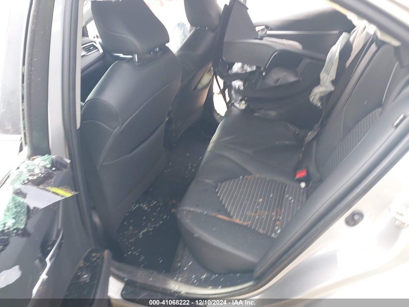 2018 TOYOTA CAMRY VIN: 4T1B11HK2JU564756