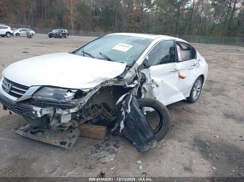 2015 HONDA ACCORD VIN: 1HGCR2F72FA210414