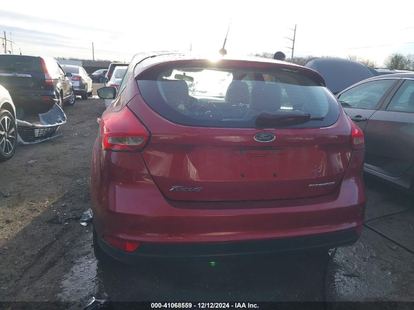 VIN 1FADP3N25FL366493 2015 Ford Focus, Titanium no.16