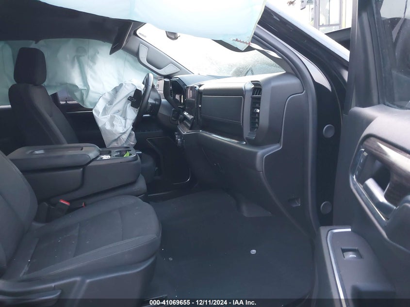 2024 CHEVROLET SILVERADO VIN: 2GCUDEED8R1151717