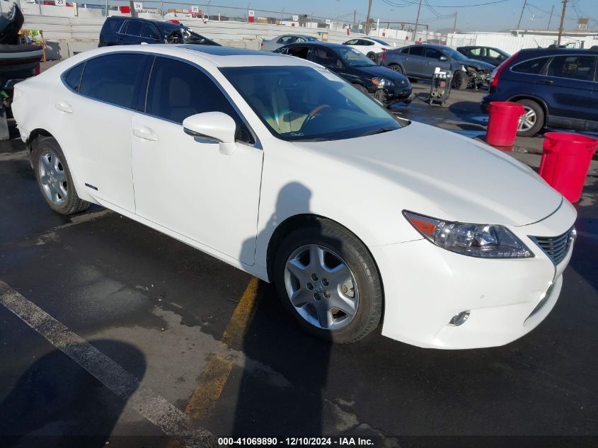 VIN JTHBW1GG7F2094809 2015 Lexus ES, 300H no.1