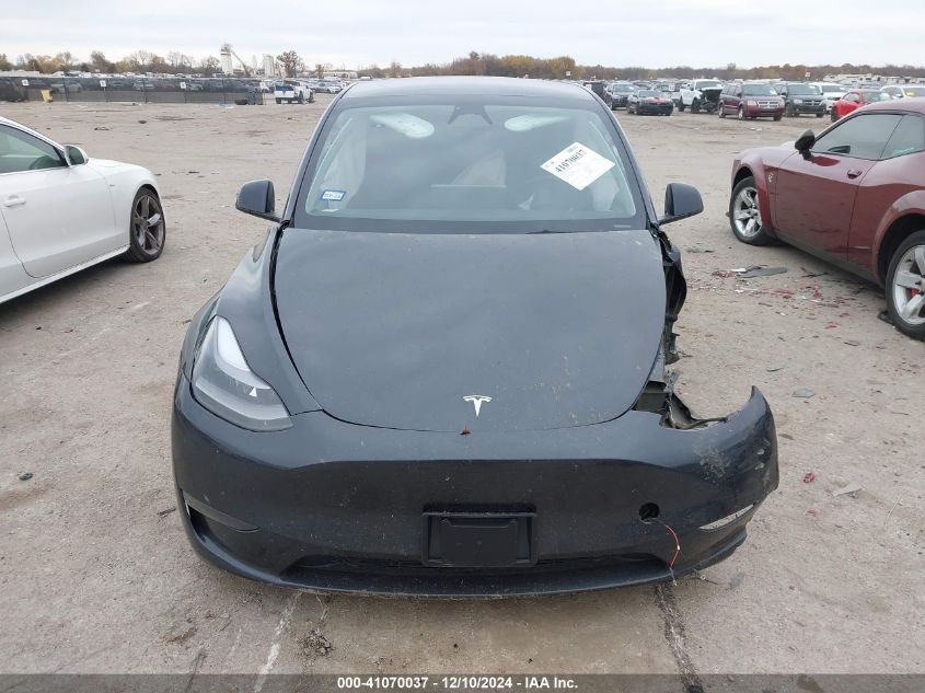 2024 Tesla Model Y Long Range Dual Motor All-Wheel Drive/Rwd VIN: 7SAYGDED0RF016038 Lot: 41070037