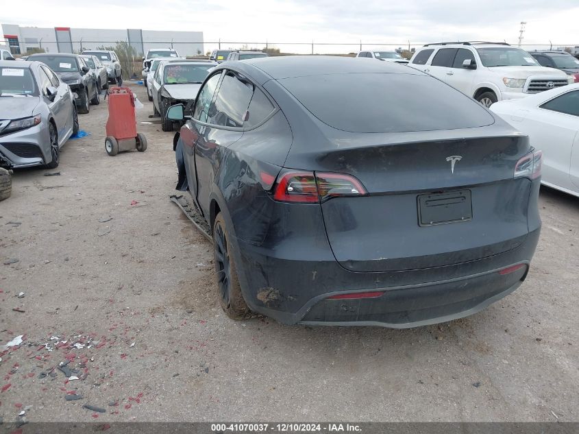 VIN 7SAYGDED0RF016038 2024 TESLA MODEL Y no.3