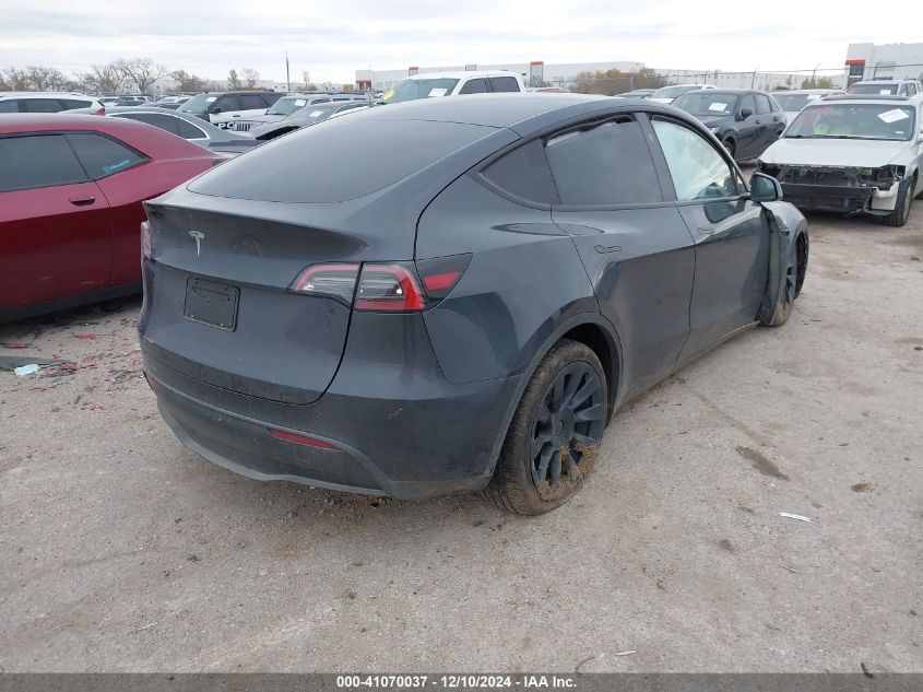 VIN 7SAYGDED0RF016038 2024 TESLA MODEL Y no.4