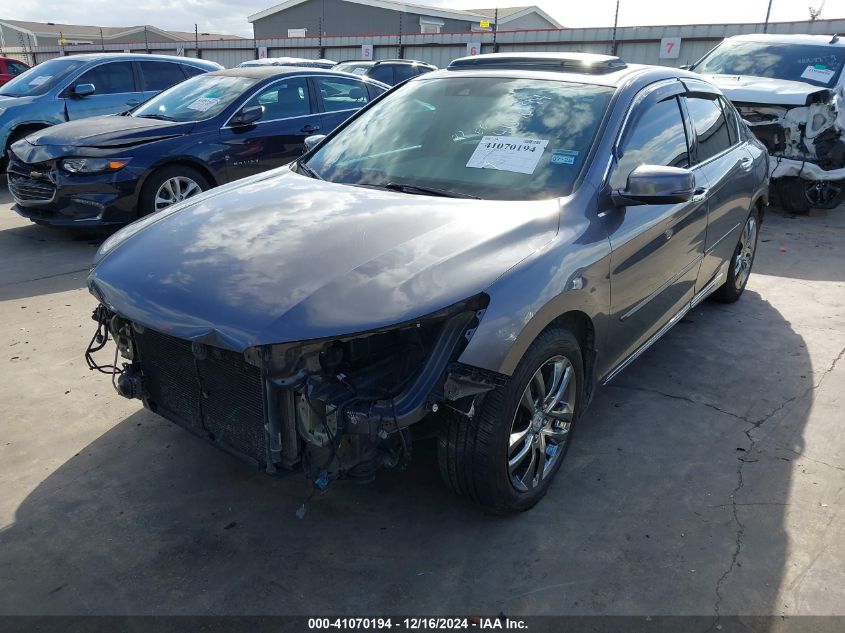 VIN 1HGCR3F91FA000202 2015 Honda Accord, Touring no.2