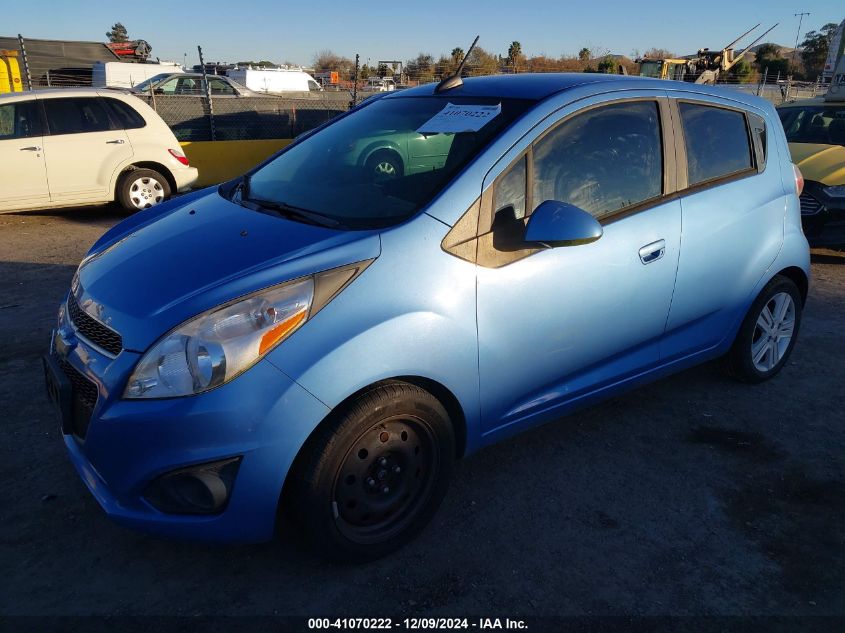 VIN KL8CD6S99FC725869 2015 CHEVROLET SPARK no.2