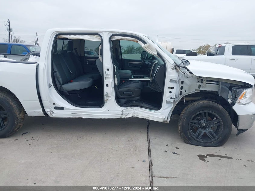 2019 RAM 1500 CLASSIC VIN: 1C6RR7LT7KS588991