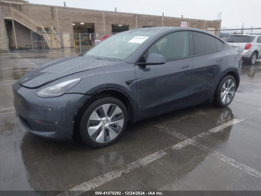 VIN 7SAYGAEE7PF623932 2023 Tesla Model Y, Awd/Long... no.2