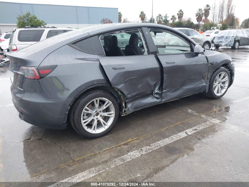 VIN 7SAYGAEE7PF623932 2023 Tesla Model Y, Awd/Long... no.4