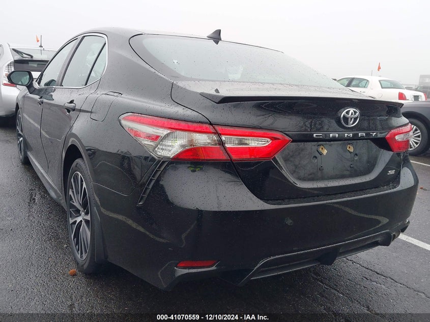 2019 TOYOTA CAMRY VIN: 4T1B11HK0KU845875