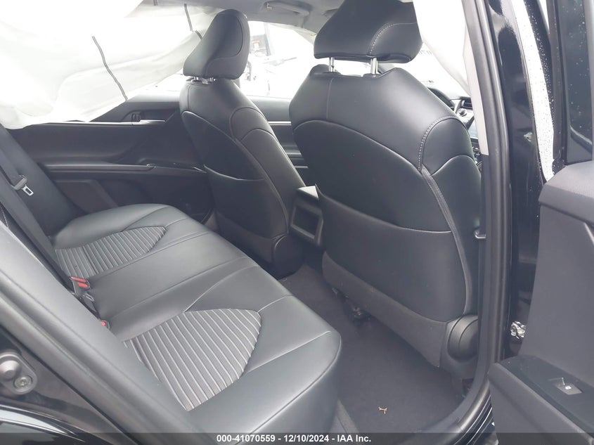 2019 TOYOTA CAMRY VIN: 4T1B11HK0KU845875