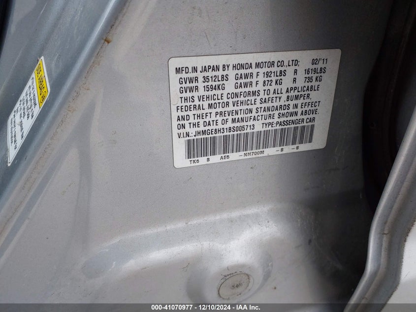 2011 HONDA FIT VIN: JHMGE8H31BS005713