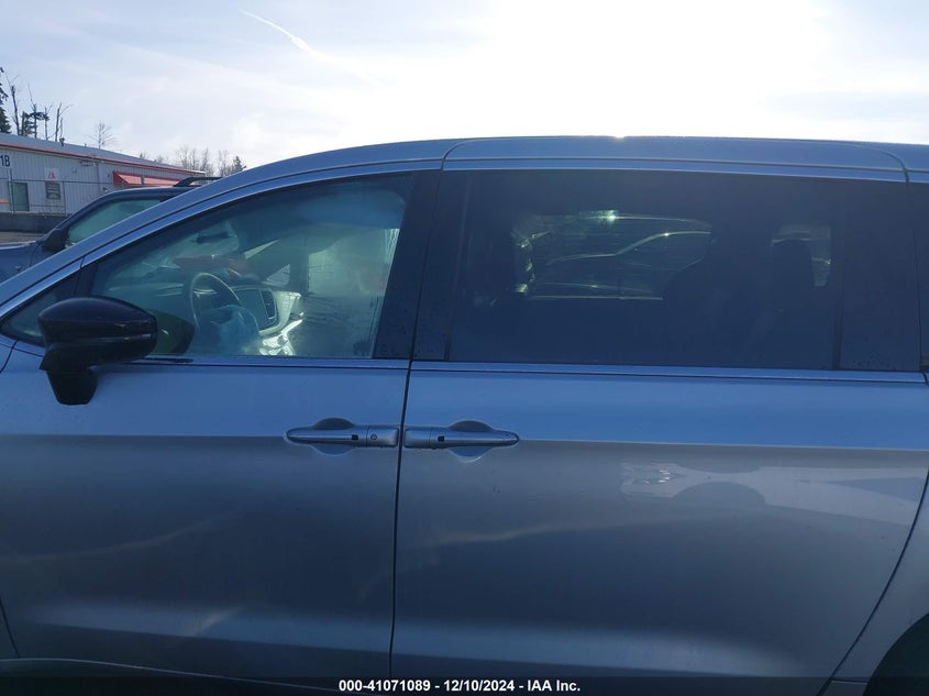 2024 CHRYSLER PACIFICA TOURING L - 2C4RC1BG2RR129231