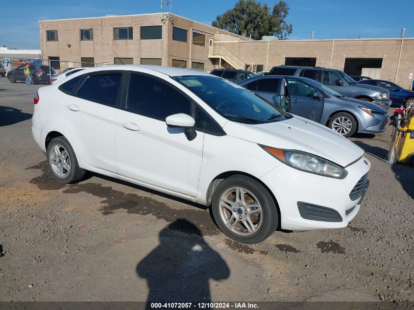 VIN 3FADP4BJ8JM117470 2018 FORD FIESTA no.1