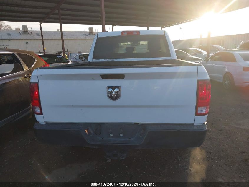 VIN 1C6RR6FG4JS263061 2018 RAM 1500 no.16