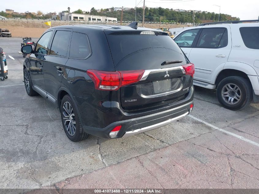 VIN JA4AD3A3XHZ064311 2017 Mitsubishi Outlander, SE no.3