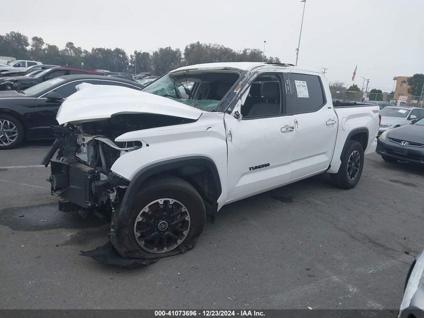 5TFLA5AB0NX010145 2022 TOYOTA TUNDRA photo no. 2