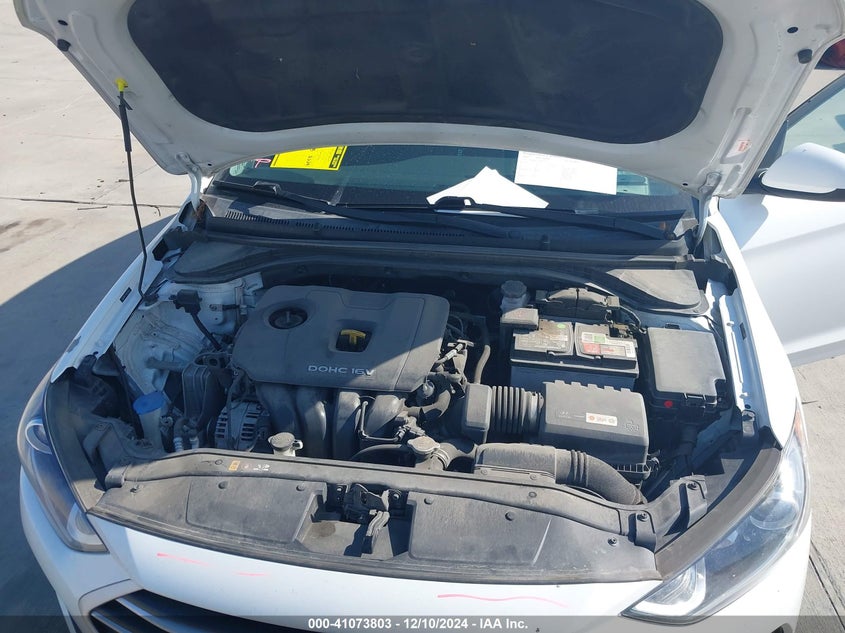 2018 HYUNDAI ELANTRA VIN: 5NPD84LF1JH310390
