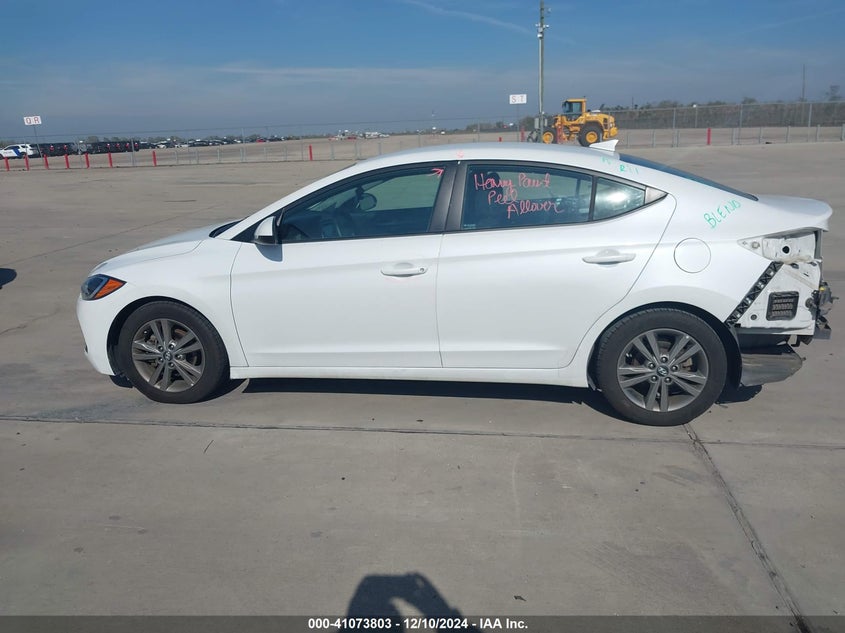 2018 HYUNDAI ELANTRA VIN: 5NPD84LF1JH310390