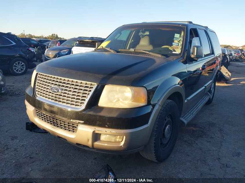 2004 Ford Expedition, Rear, IAAI, VIN 1FMPU17L94LA23642 — photo 2