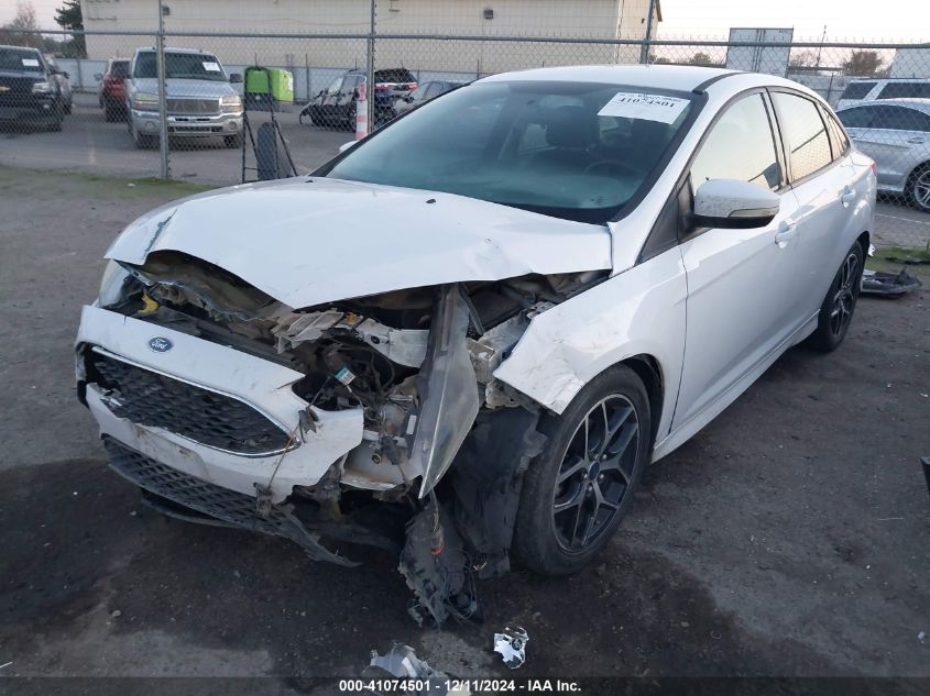 VIN 1FADP3FE4FL375615 2015 FORD FOCUS no.2