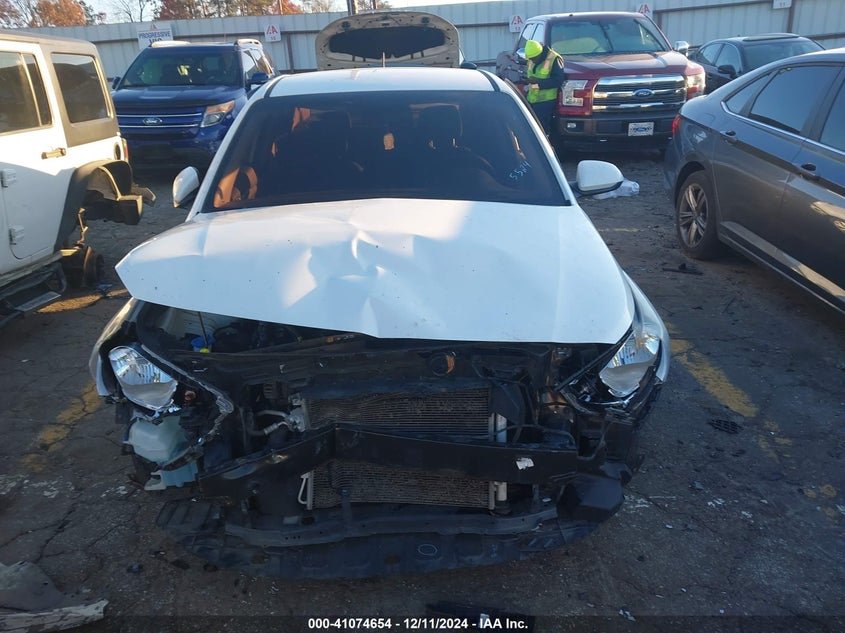 2018 HYUNDAI ACCENT VIN: 3KPC24A33JE025524