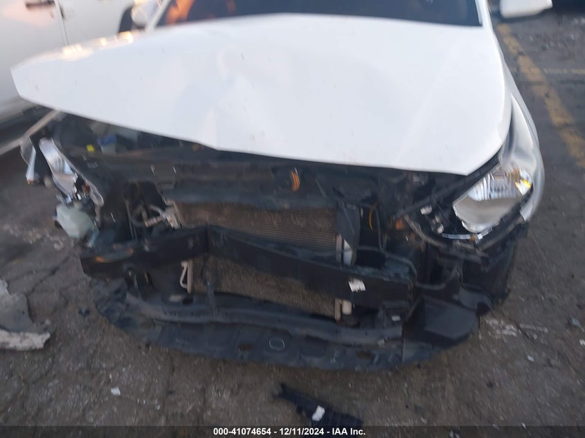 2018 HYUNDAI ACCENT VIN: 3KPC24A33JE025524