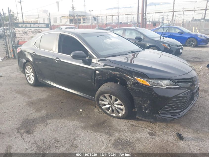 2018 Toyota Camry, LE