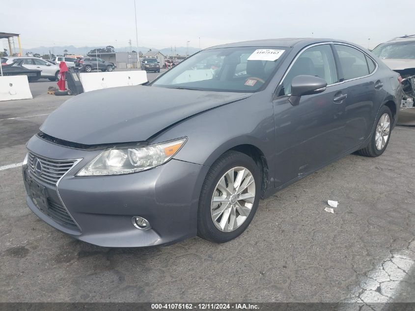 VIN JTHBW1GG7E2039873 2014 Lexus ES, 300H no.2