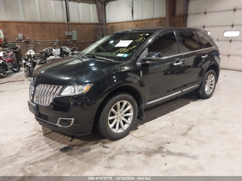 VIN 2LMDJ6JK6DBL18484 2013 Lincoln MKX no.2