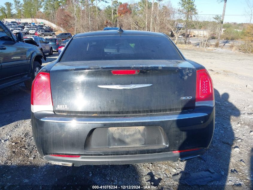 VIN 2C3CCAAG0FH920693 2015 CHRYSLER 300 no.16