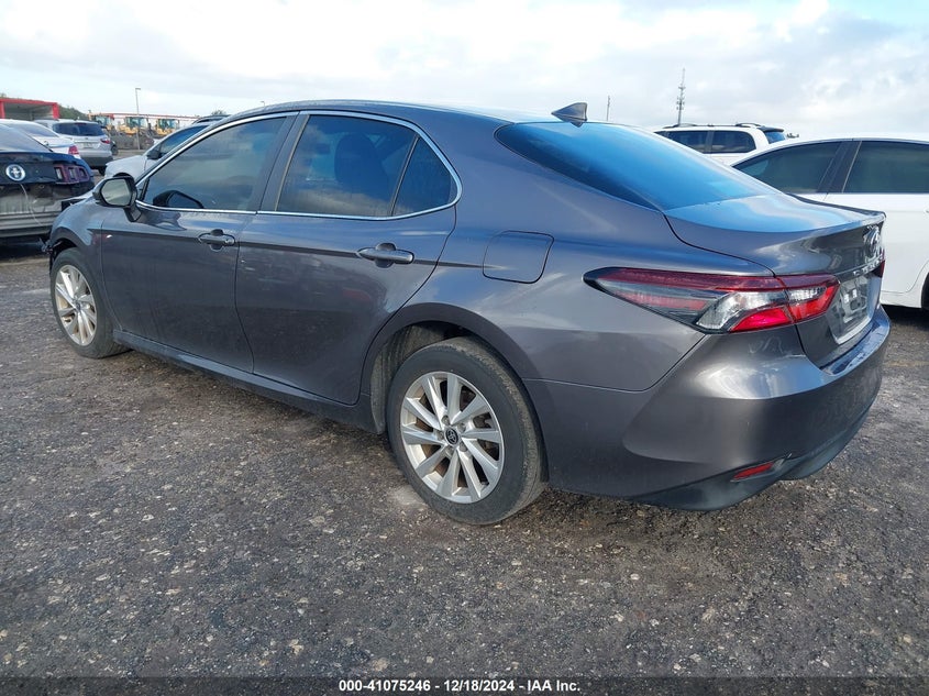 2021 TOYOTA CAMRY VIN: 4T1C11AK2MU594665