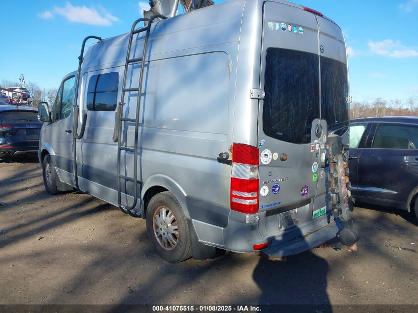 VIN WD3PE7DC7E5841864 2014 Mercedes-Benz Sprinter 2... no.3