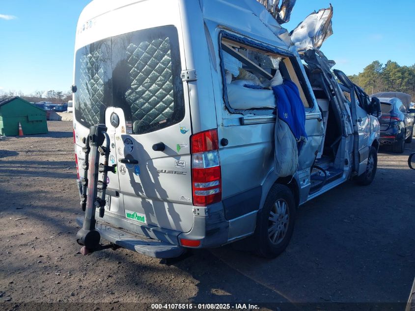 VIN WD3PE7DC7E5841864 2014 Mercedes-Benz Sprinter 2... no.4