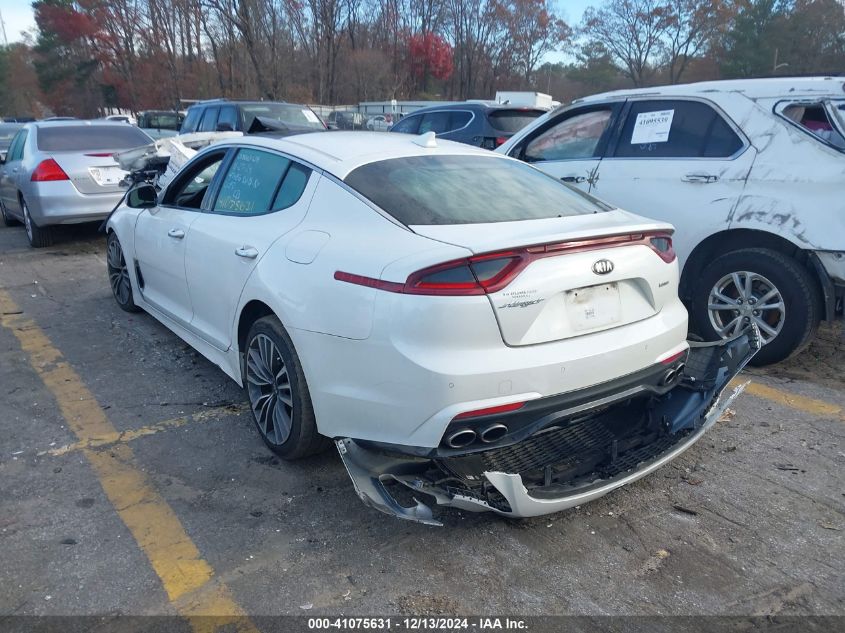 VIN KNAE25LA7J6015575 2018 KIA Stinger, Premium no.3